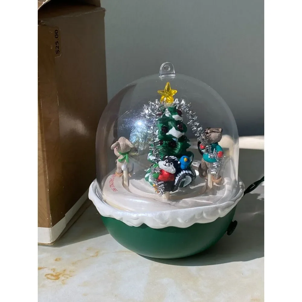 Vintage Forest Frolics Hallmark Keepsake Christmas Lights&Motion Ornament 1993